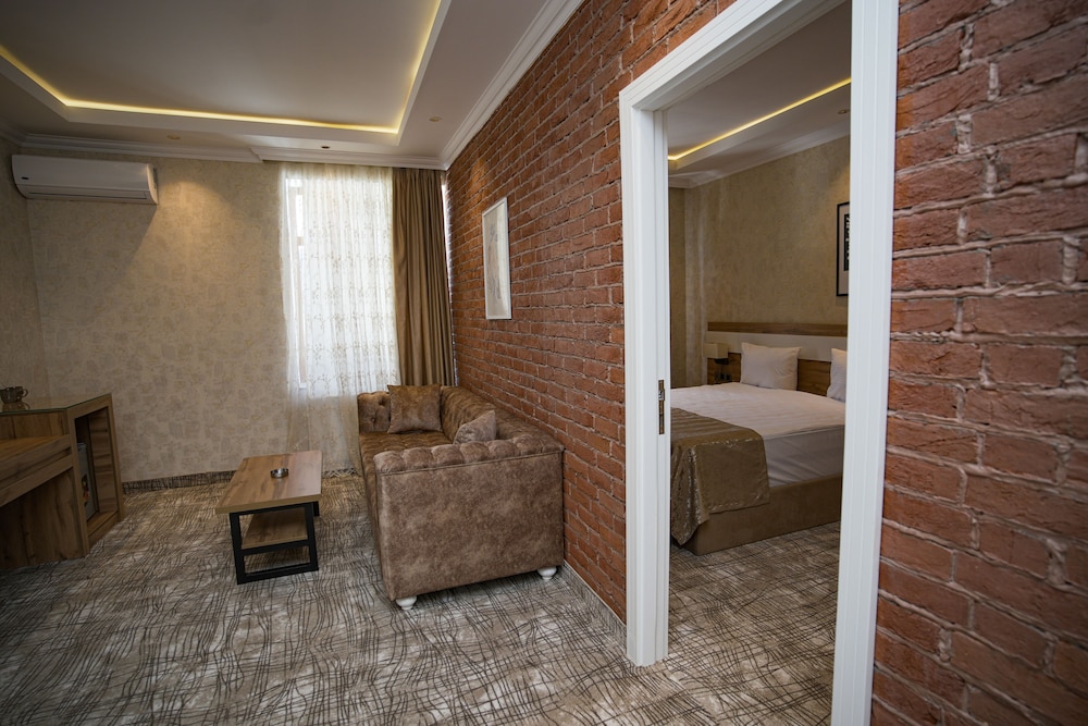 Superior Suite photo 1