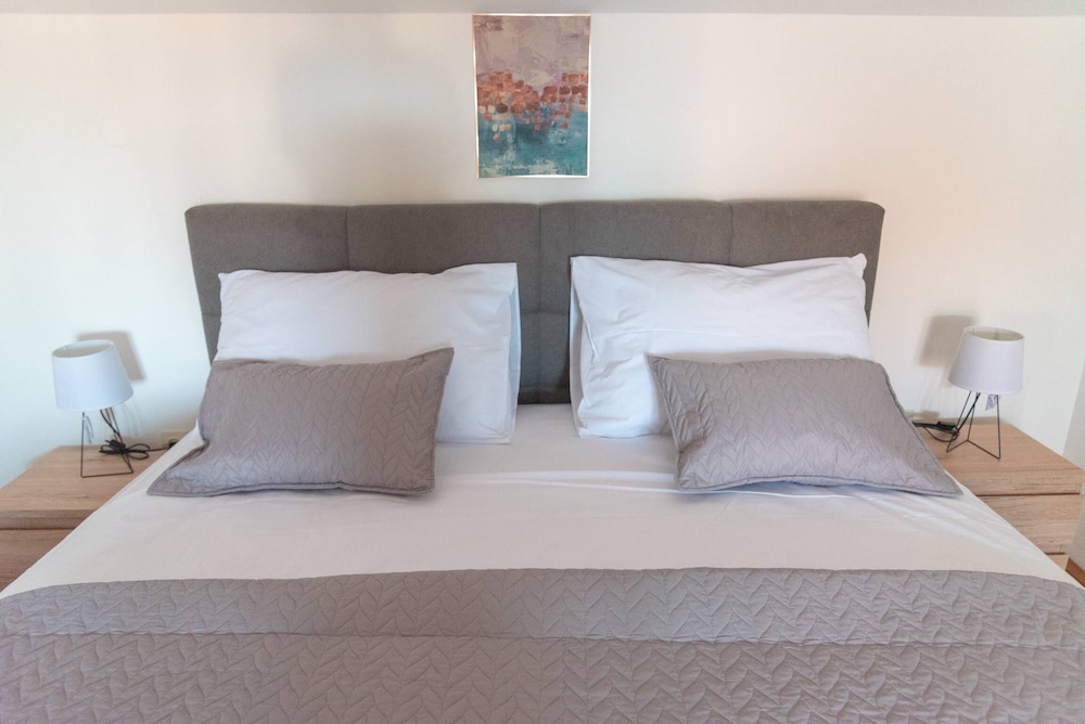 Apartment (Classic One Bedroom Apartment (owner )