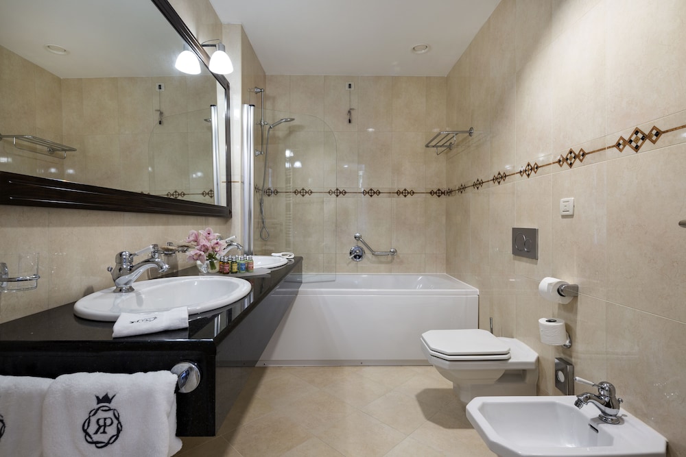 Executive Suite, 1 King Bed with Sofa bed, Sea View