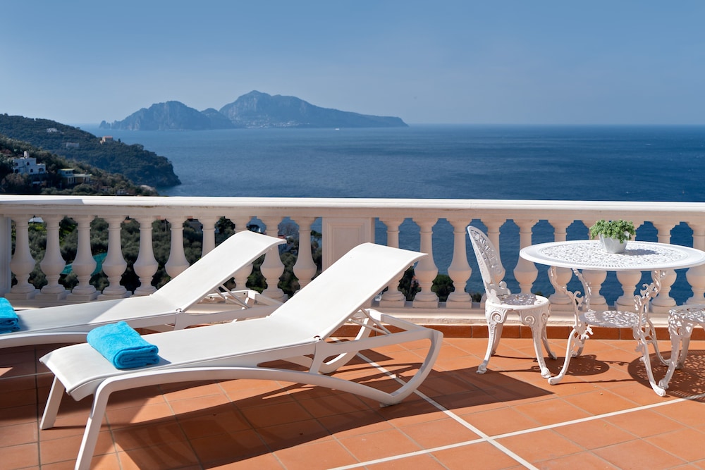 Junior Suite, Balcony, Sea View - Photo 3