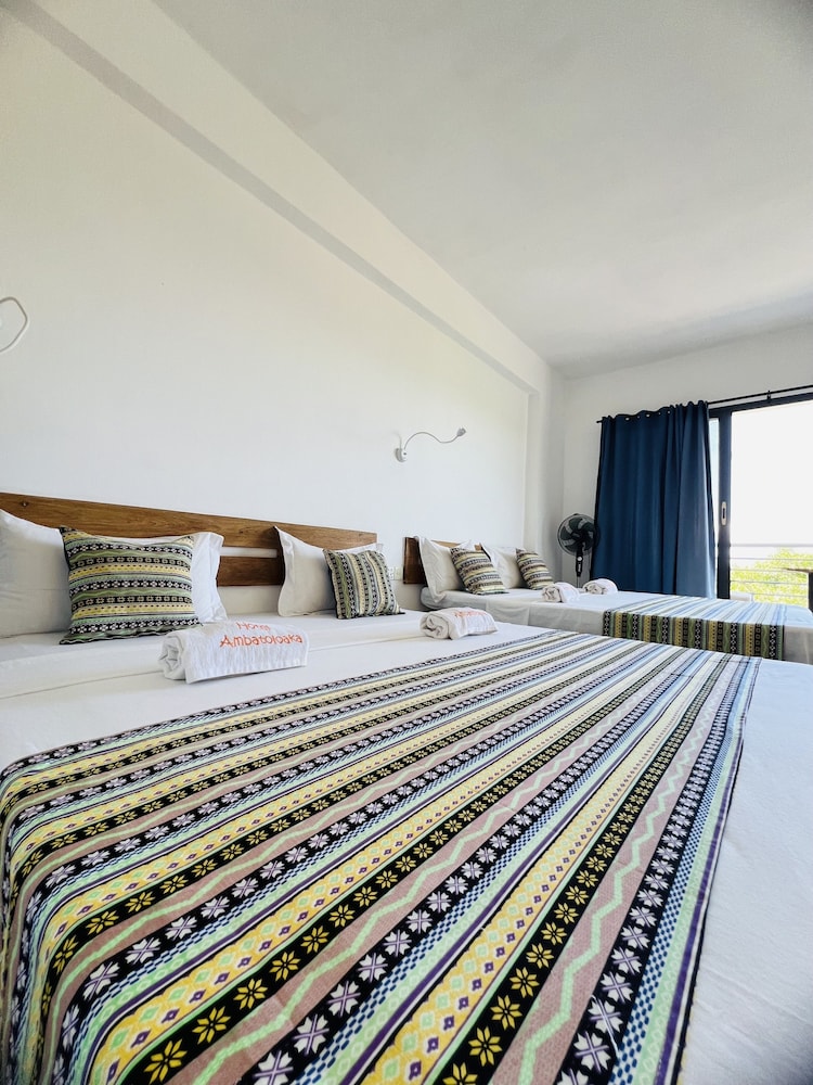 Family Room, Multiple Beds, Mountain View photo 1