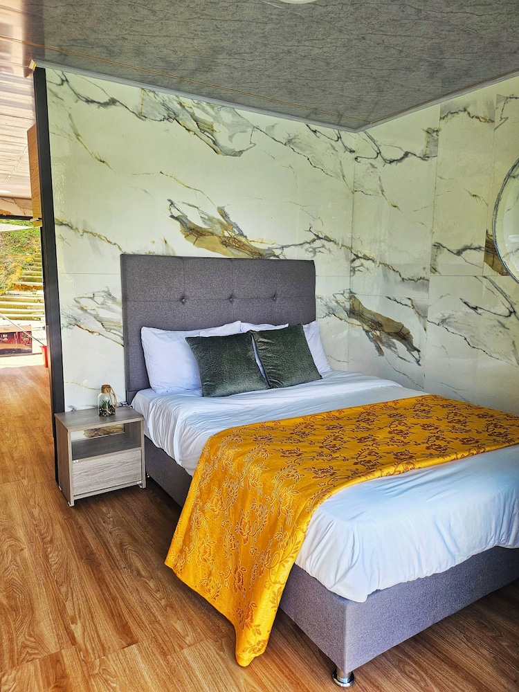 Superior Cabin