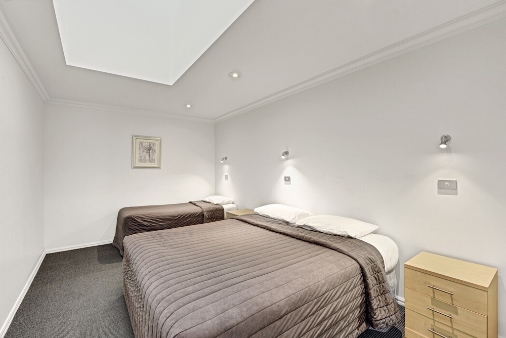 Executive Apartment, 4 Bedrooms - Photo 3