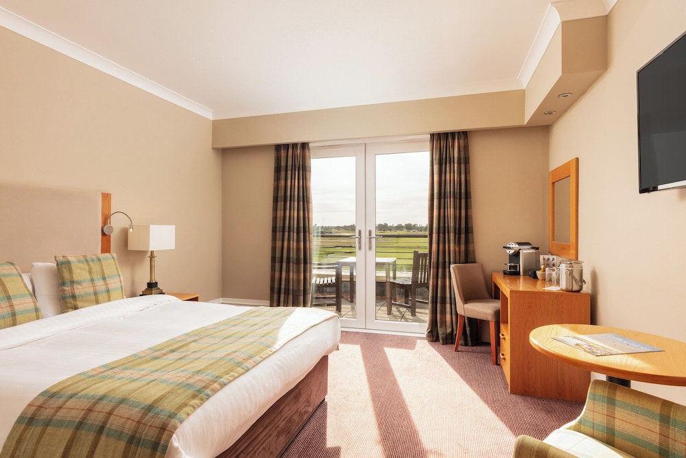 Deluxe Double Room, Golf View (Balcony)