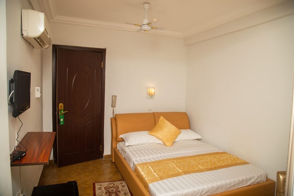 Standard Room photo 3