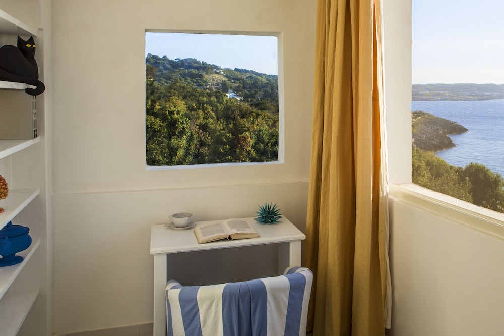 Superior Double Room - Photo 1