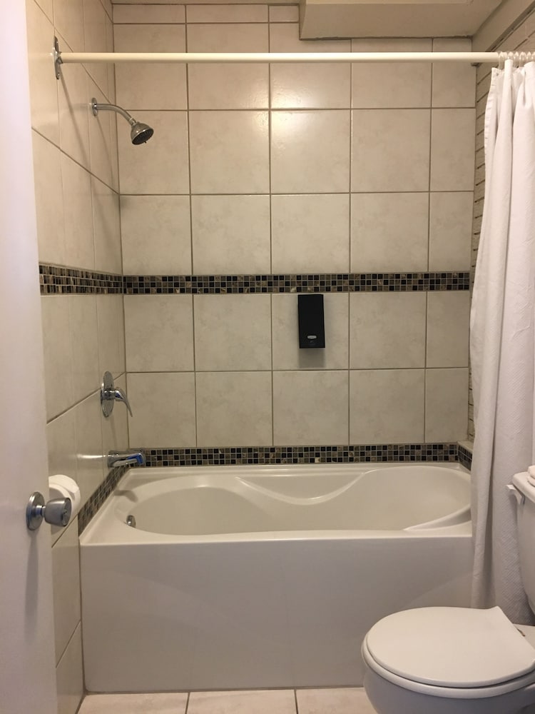 Standard Double Room, 1 Queen Bed, Non Smoking, Kitchenette, photo 6