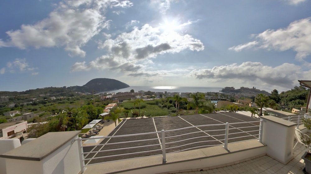 Romantic Double Room, Sea View (Solarium) photo 3