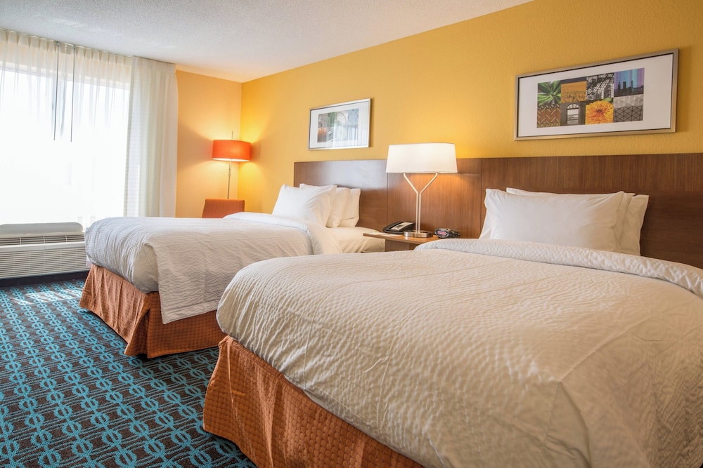 Room, 2 Double Beds (Hearing Accessible) - Photo 1