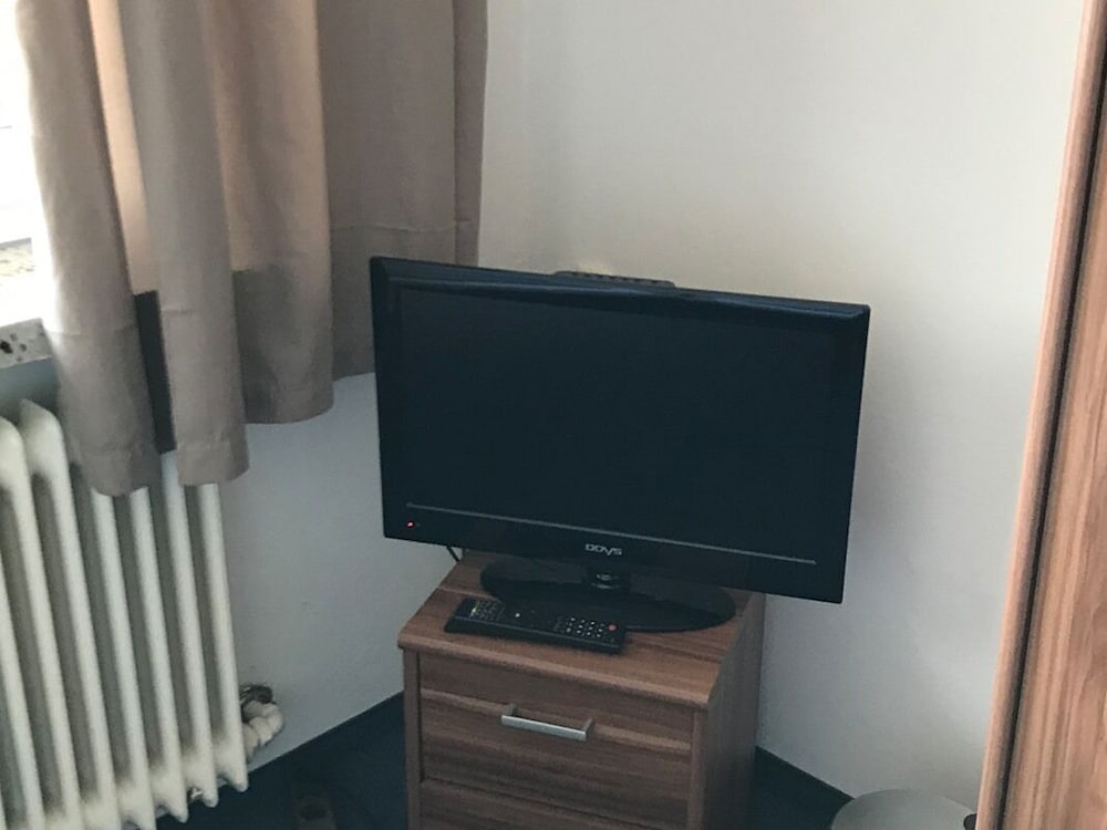 Classic Single Room, Ensuite photo 2