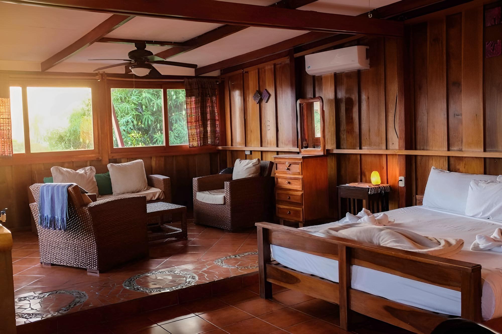 Signature Studio Suite, 1 Bedroom, Balcony, Ocean View