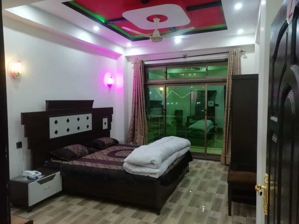 Deluxe Double or Twin Room photo 1