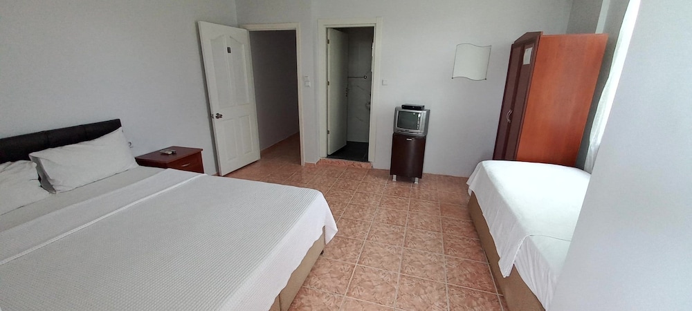 Standard Triple Room photo 1