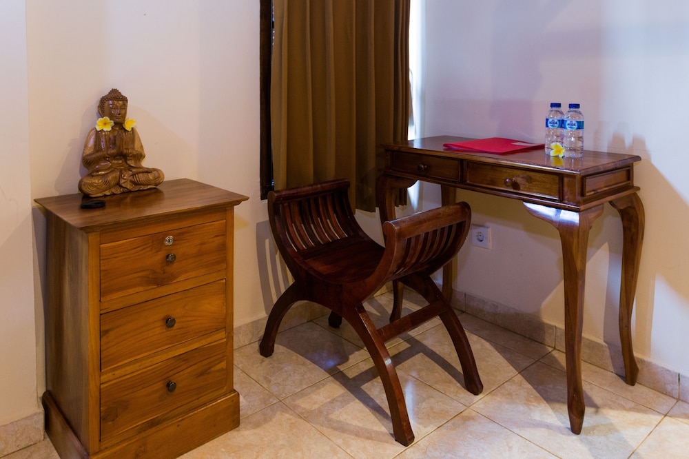 Deluxe Room - Photo 17