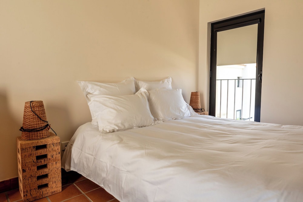 Deluxe Apartment, Balcony, Garden View