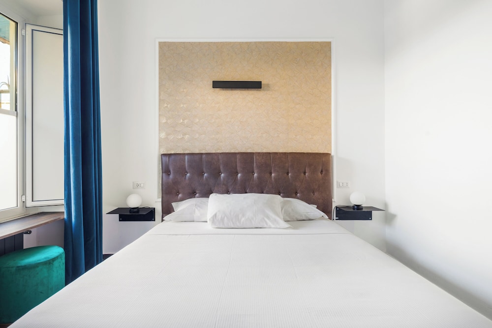 Deluxe Double Room, Private Bathroom