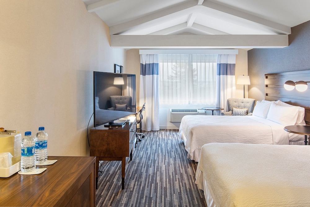 Room, 2 Queen Beds - Photo 5
