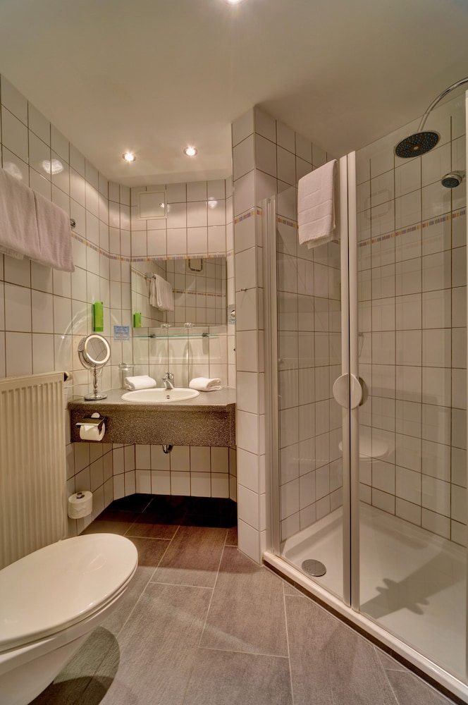 Classic Double Room, 1 Double Bed, Hill View photo 3
