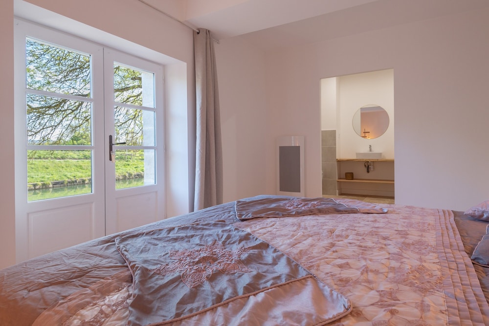 Chambre Confort Double ou avec lits jumeaux, accessible aux personnes à mobilité réduite (Mouline) - Photo 7