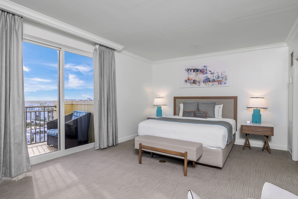 Penthouse, Multiple Beds