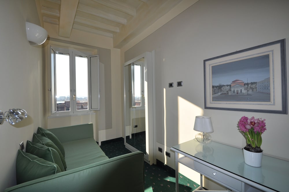 Suite, City View, Tower photo 2