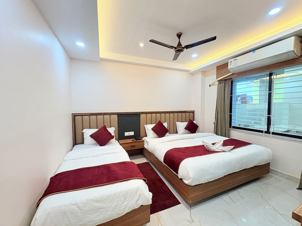 Superior Triple Room photo 3