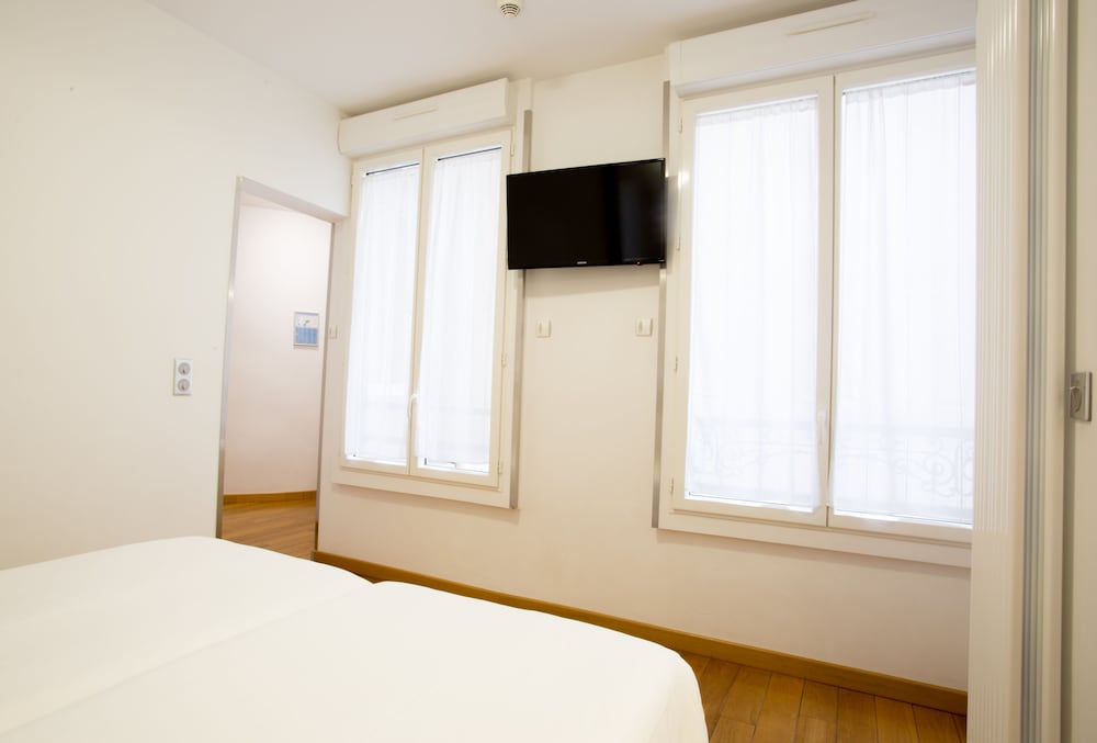 Standard Twin Room photo 3