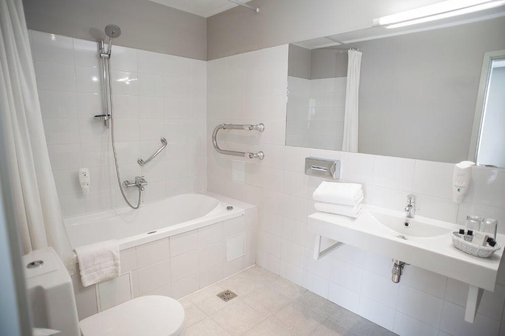 Standard Triple Room - Photo 4