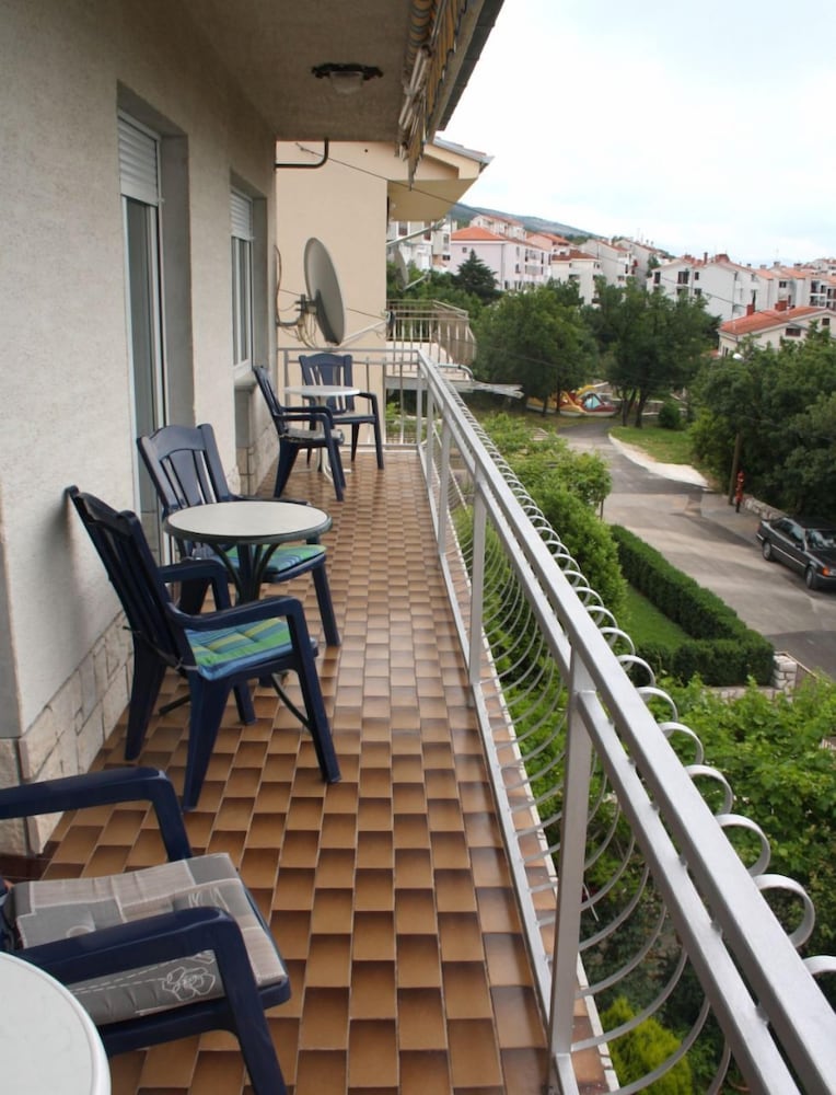 Apartment (Ivan - A2 II kat(8))