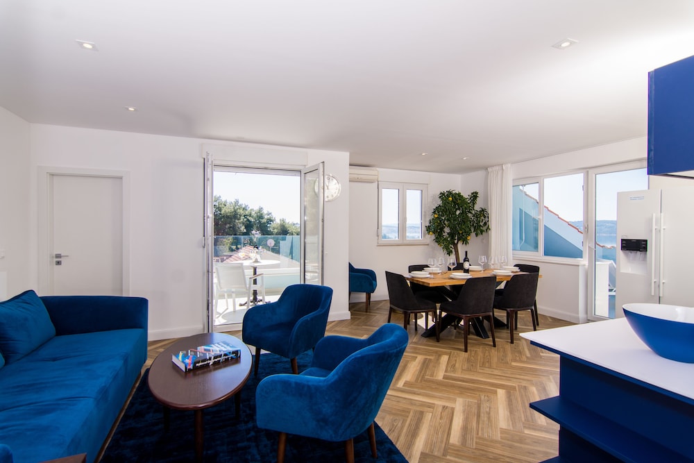 Deluxe Apartment, Sea View photo 1