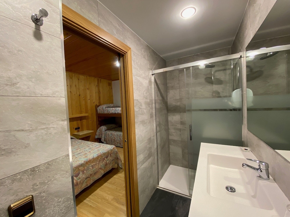 Family Room - Photo 8