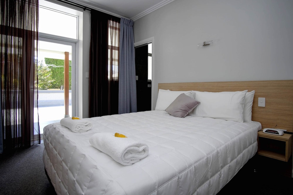 Double Room, 1 Queen Bed, Ensuite photo 1