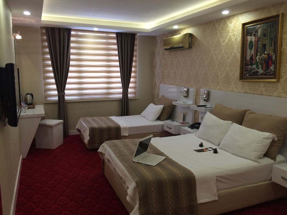 Deluxe Triple Room photo 1