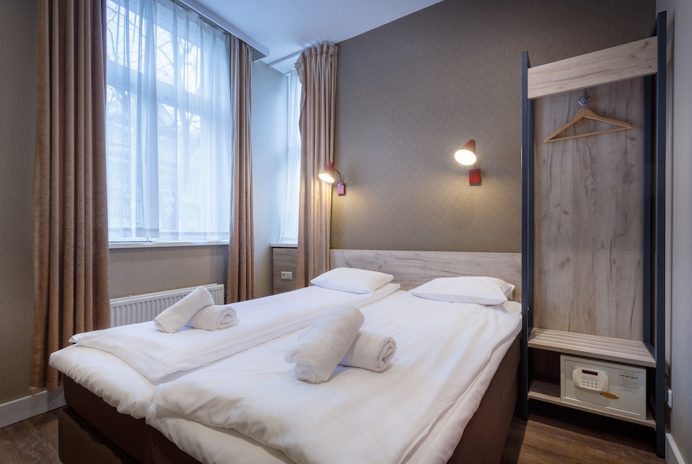 Standard Room, 2 Twin Beds photo 1