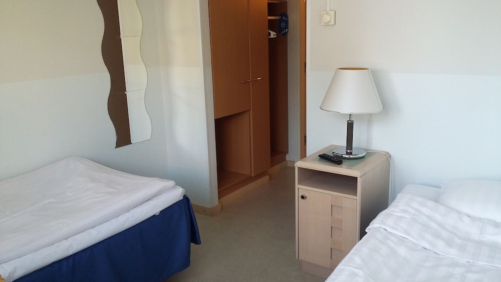 Standard Twin Room photo 3