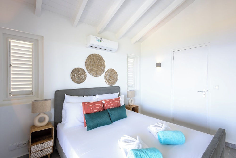 Comfort Villa, 4 Bedrooms, Private Pool, Ocean View (1)