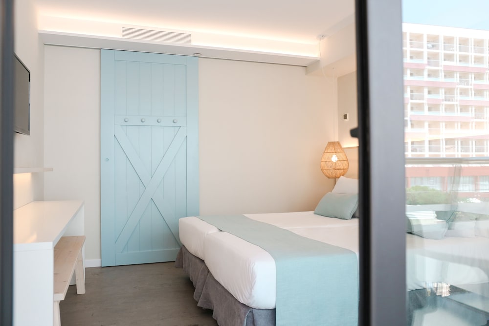 Standard Double Room - Photo 2