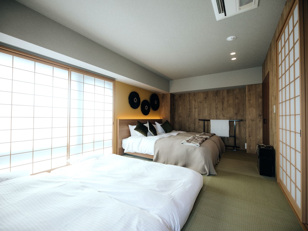 Premium Two-Bedroom Japanese Suite - Photo 2