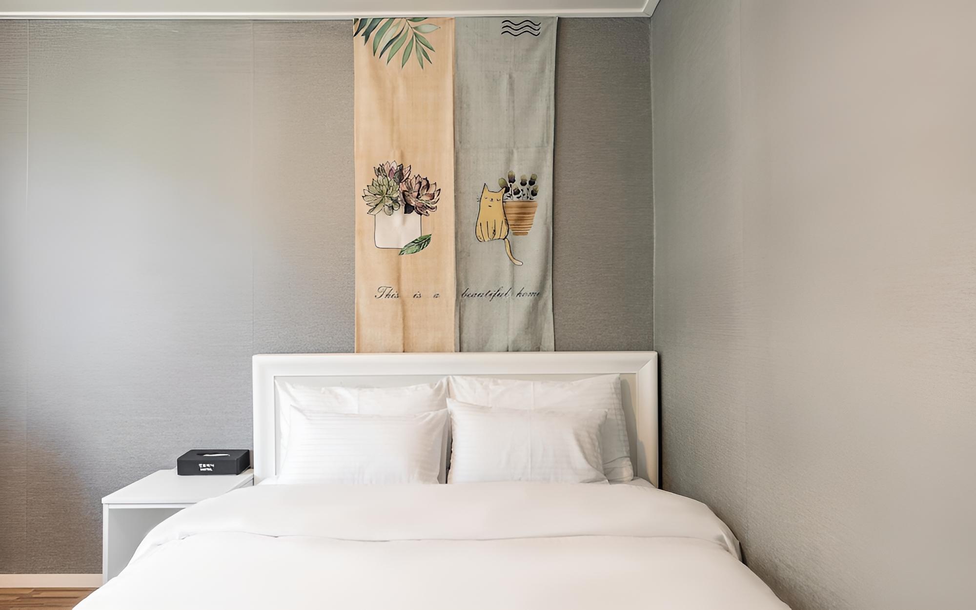 Room (River View (no PC Netflix + Wave + Yo) - Photo 5