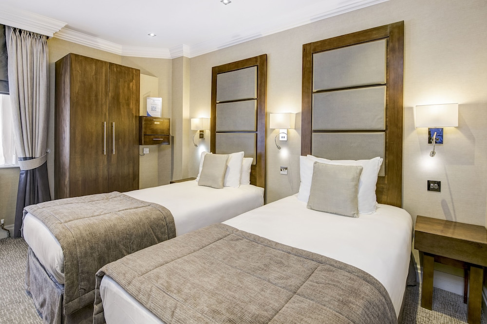 Superior Twin Room photo 3