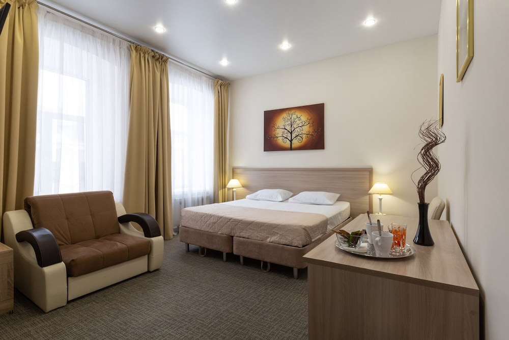 Family Room, 1 Bedroom