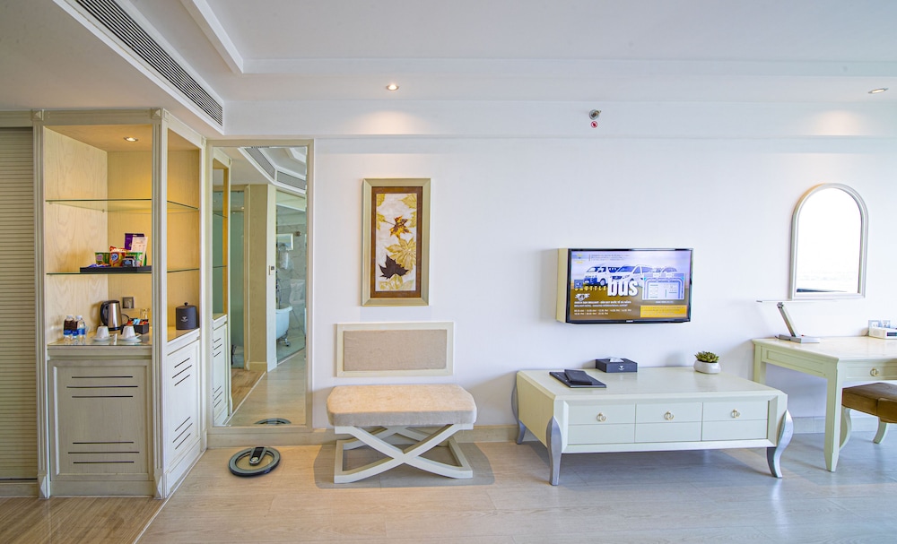 Junior Suite Double River Front - Photo 2