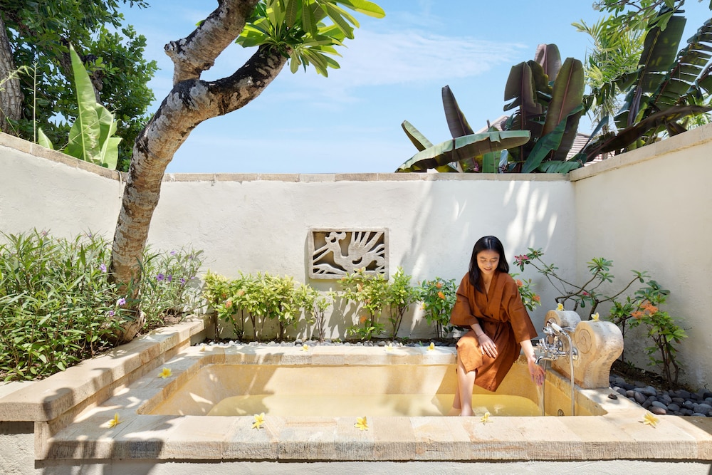 Beach Cabana, Beach Wing, Garden View - Photo 2