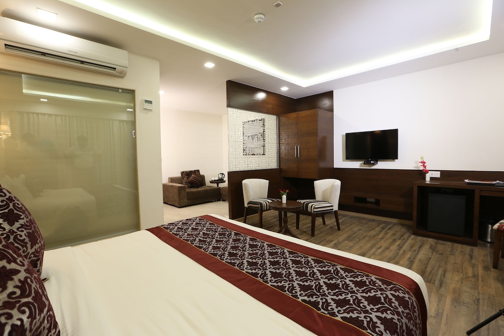 Executive Suite, 1 Queen Bed photo 2