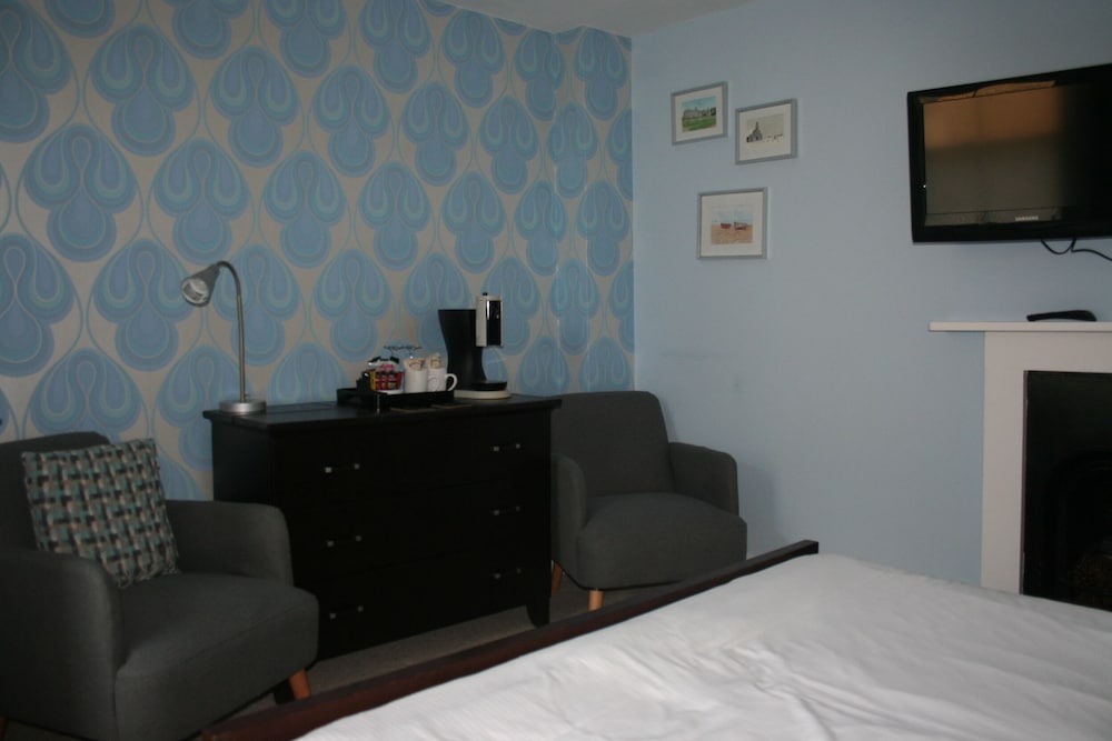 Double Room, Bathtub (Second Floor) photo 2