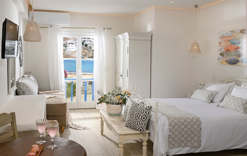 One Bedroom Junior Suite Sea View photo 1