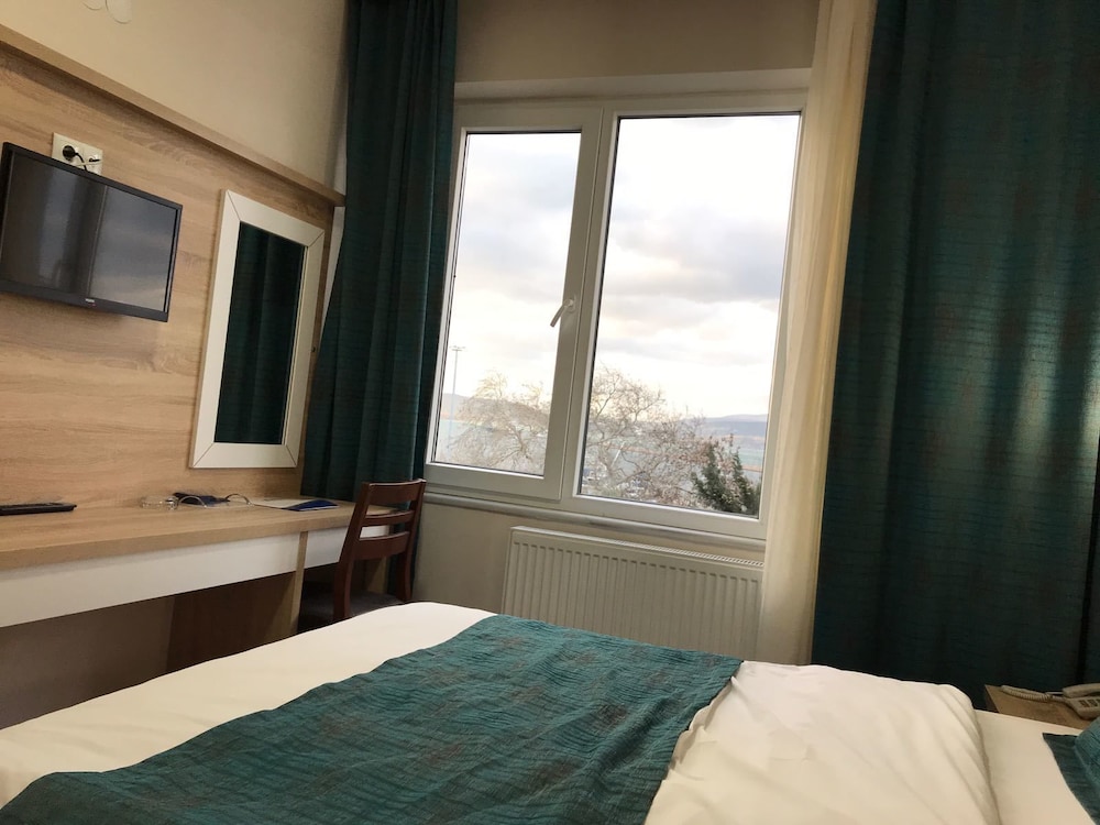 Standard Double Room photo 2