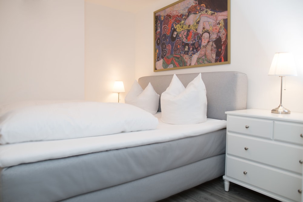 Apartment, 2 Bedrooms, Non Smoking, City View photo 2