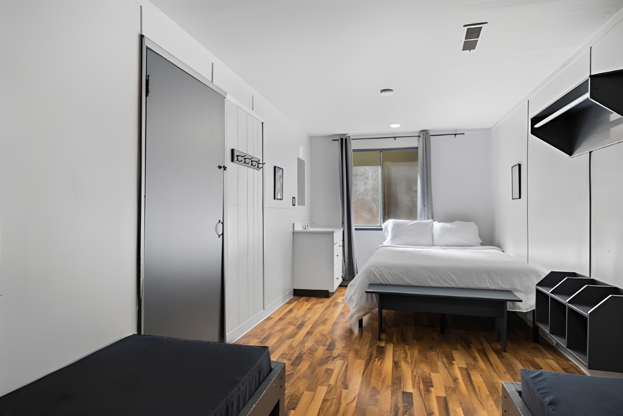 Basic Room photo 2
