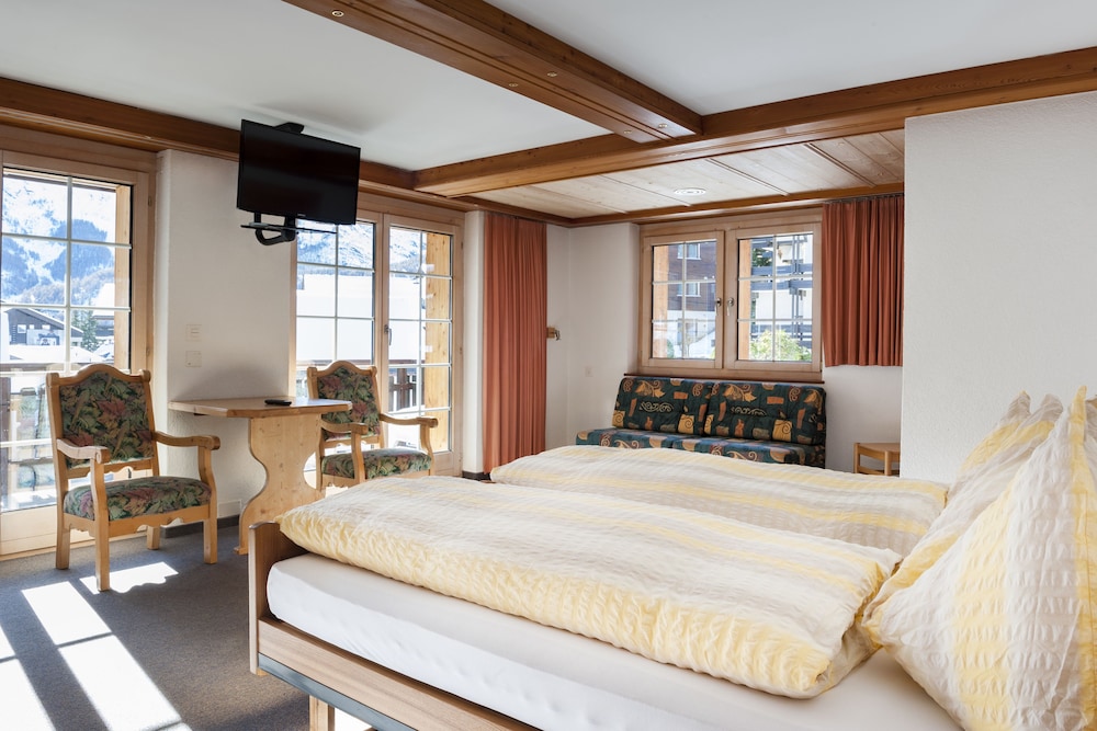 Superior Double Room, Mountain View photo 3